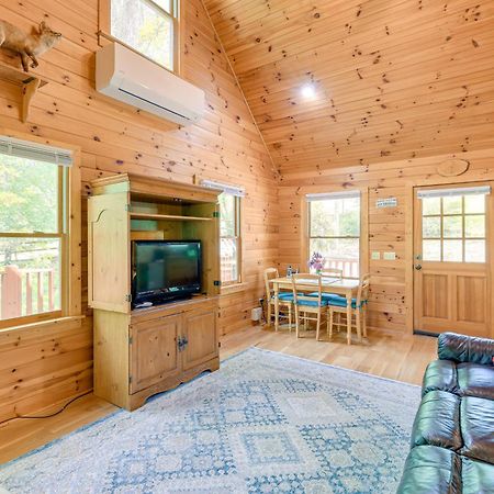 Quaint Blue Ridge Cabin Rental With On-Site Stream! Sparta Ngoại thất bức ảnh